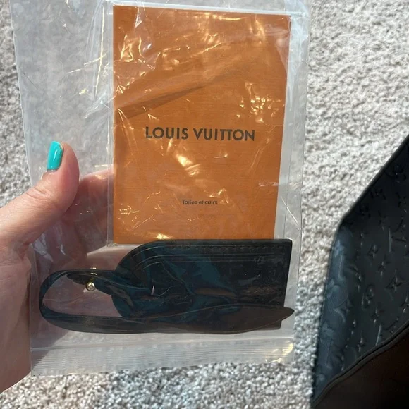 LV black tote - excellent condition - Picture 6 of 10